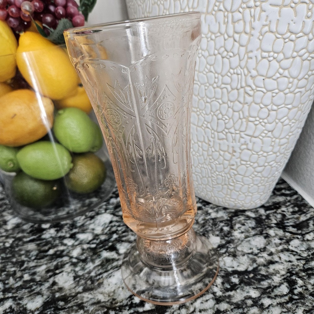 vintage Indiana pink glass recollection vase or candleholder